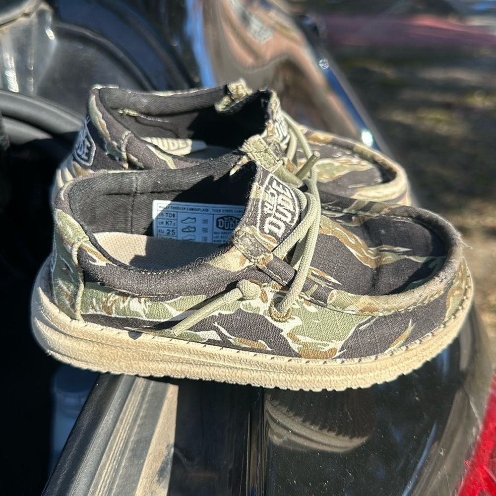 camo Hey Dudes